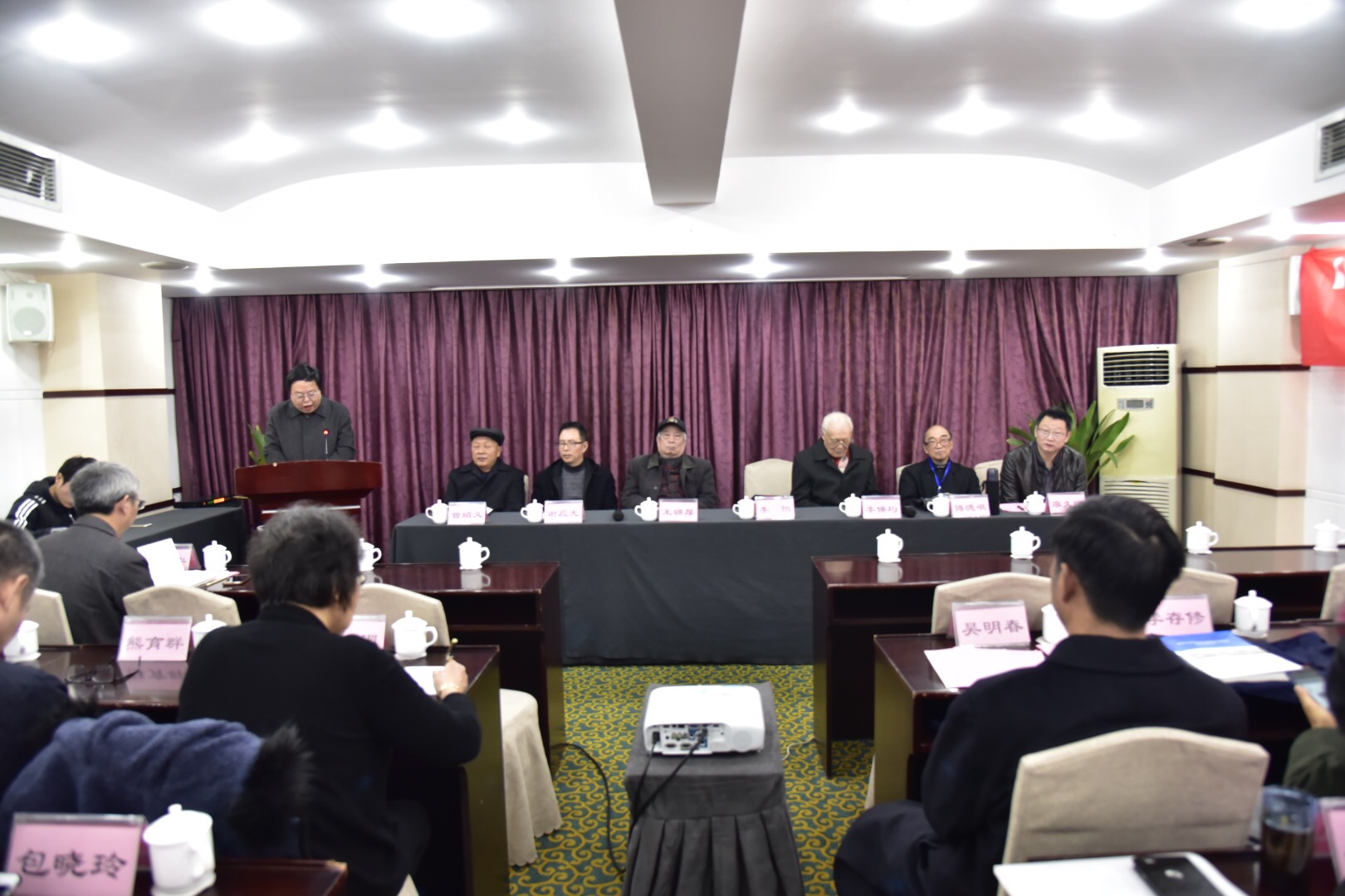 beat365官方网站院长 李怡教授.jpg